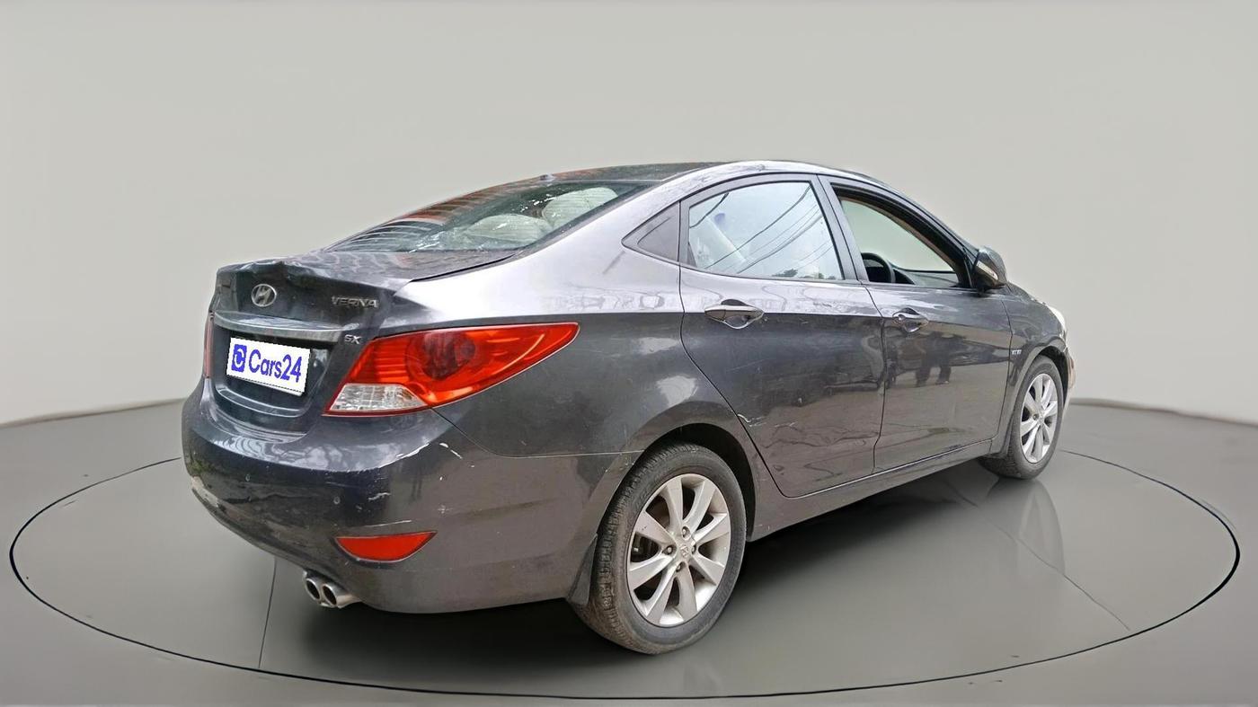 2012 Hyundai Verna FLUIDIC 1.6 VTVT SX, Petrol, Manual, 56,362 km, exterior