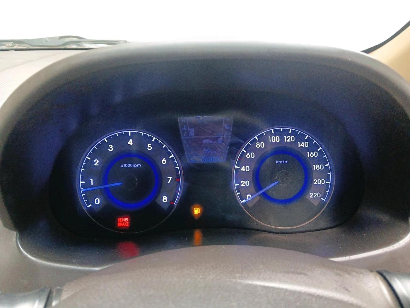 2012 Hyundai Verna FLUIDIC 1.6 VTVT SX, Petrol, Manual, 56,362 km, interior