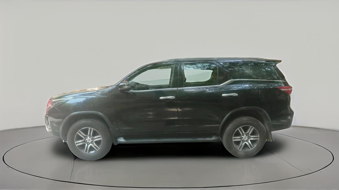 2024 Toyota Fortuner 4X2 AT 2.7 PETROL, Petrol, Automatic, 47,792 km, exterior