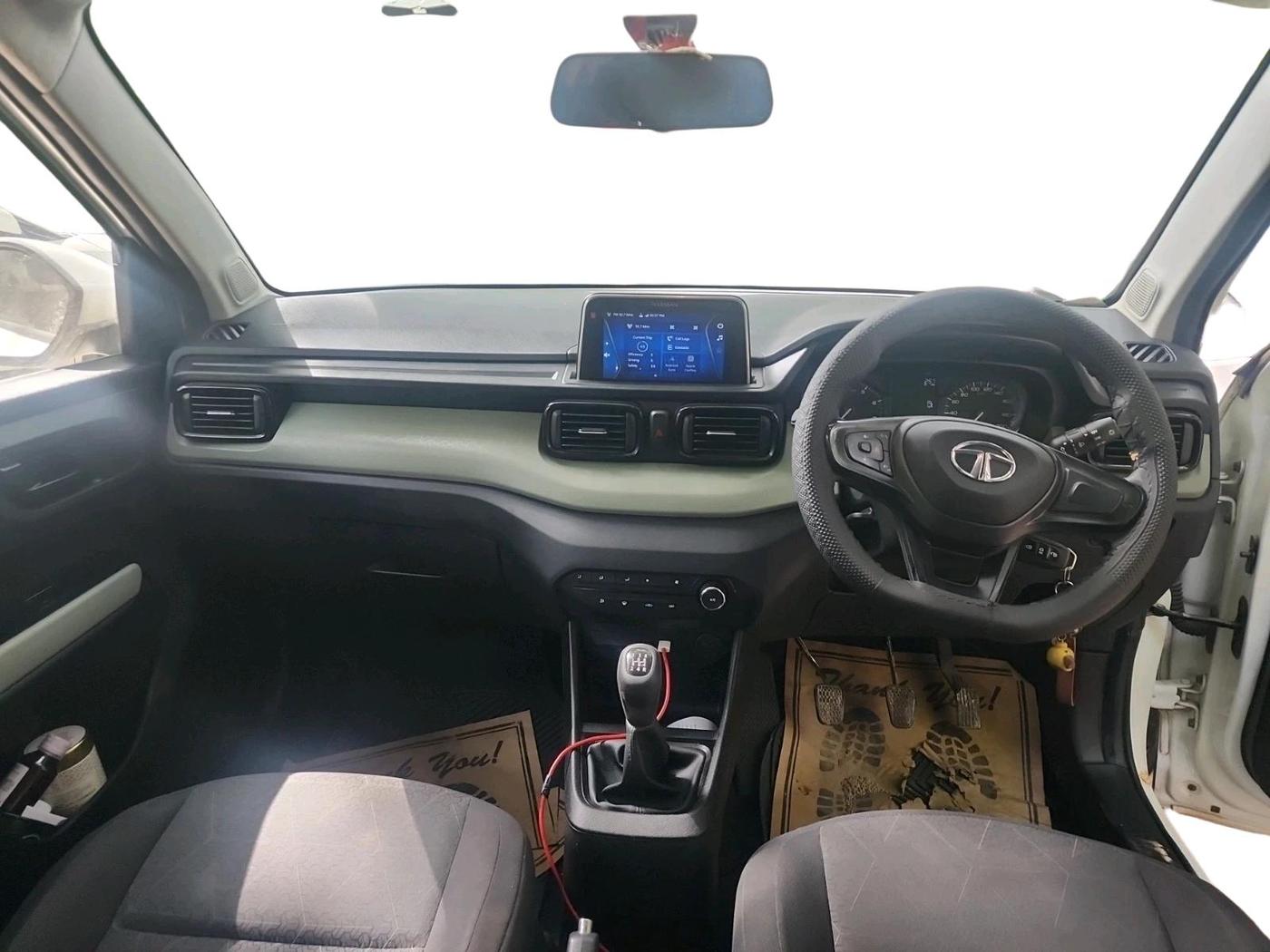 2021 Tata PUNCH ADVENTURE MT, Petrol, Manual, 35,705 km, interior