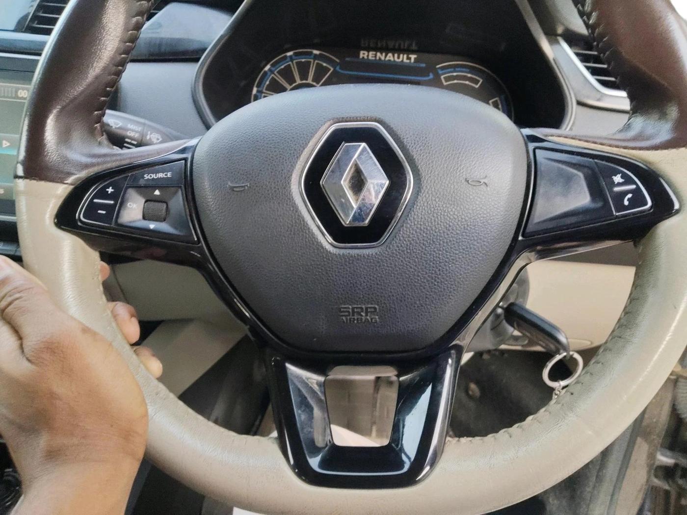2022 Renault TRIBER RXT, Petrol, Manual, 46,949 km, interior