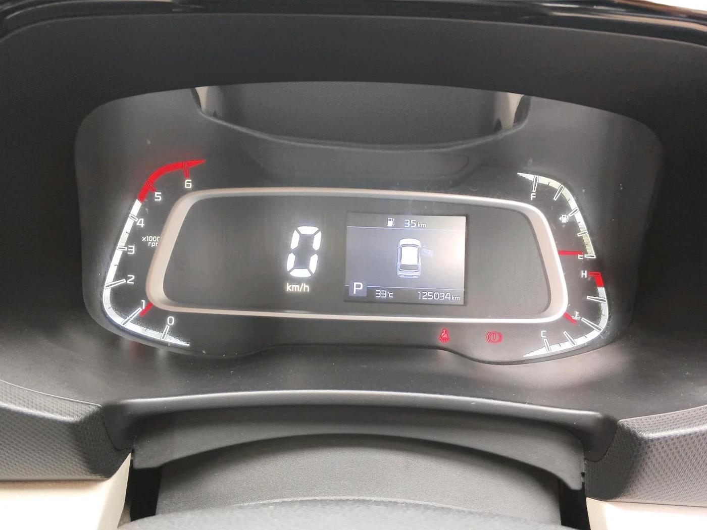 2021 KIA SONET HTX 1.5 AT, Diesel, Automatic, 1,25,034 km, interior