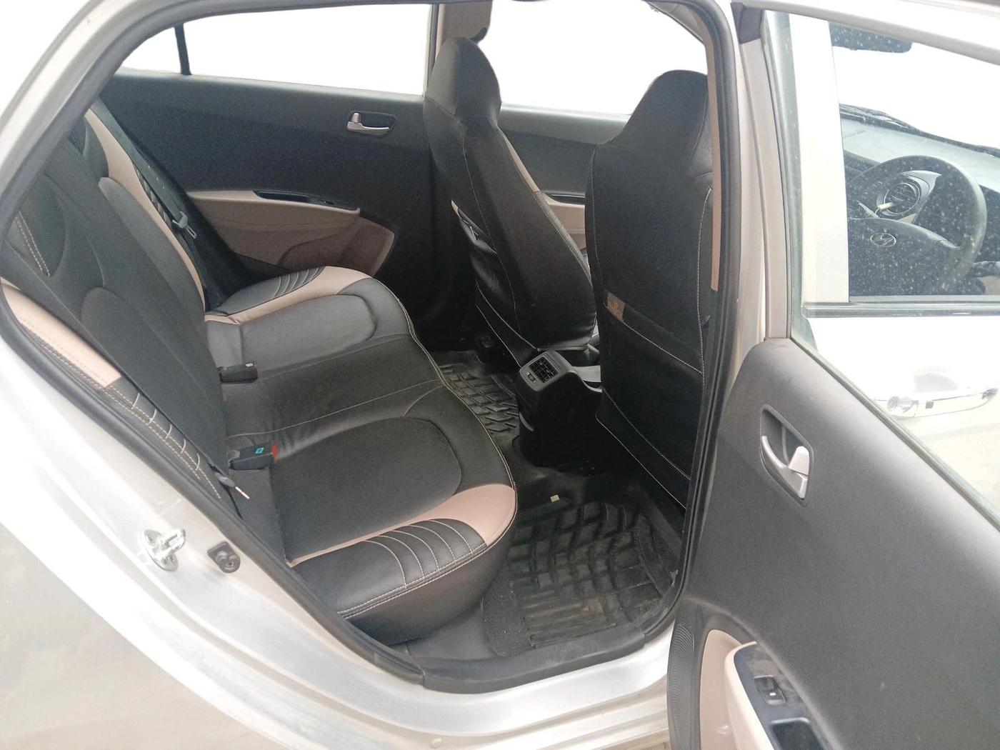 2014 Hyundai Grand i10 SPORTZ 1.2 KAPPA VTVT, Petrol, Manual, 52,855 km, interior