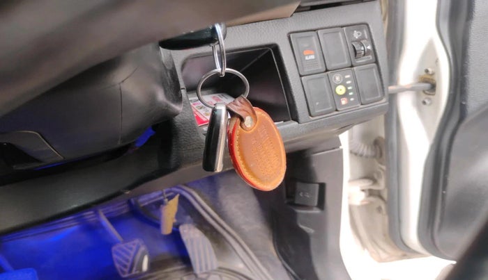 2016 Maruti Wagon R 1.0 LXI CNG, CNG, Manual, 1,07,776 km, interior