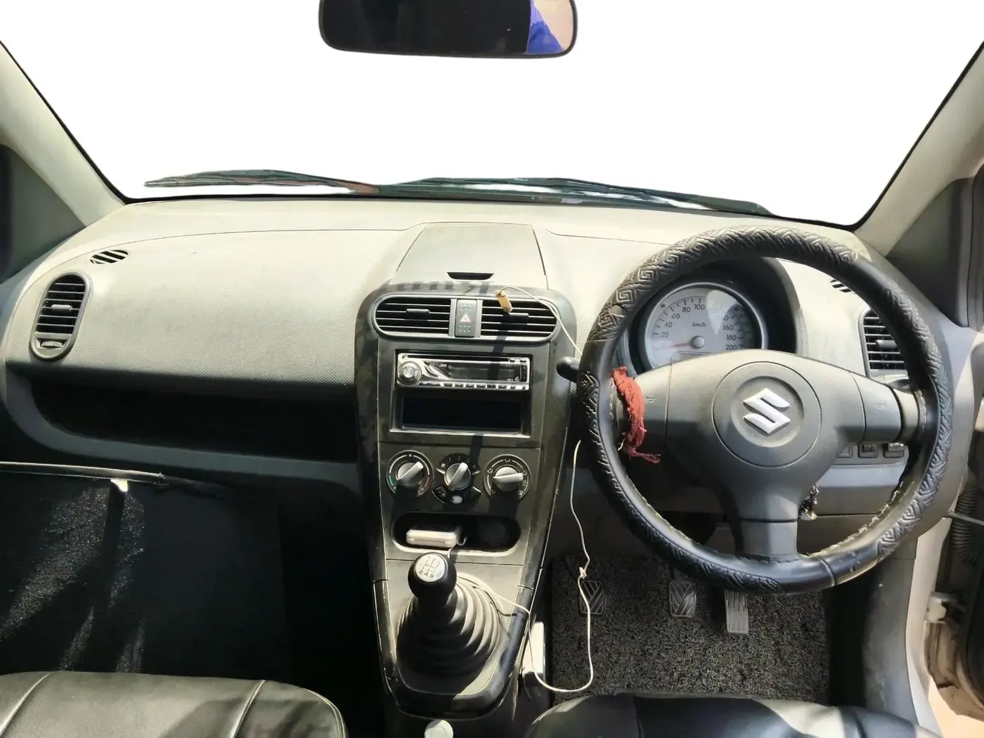 2011 Maruti Ritz LXI, CNG, Manual, 87,482 km, interior