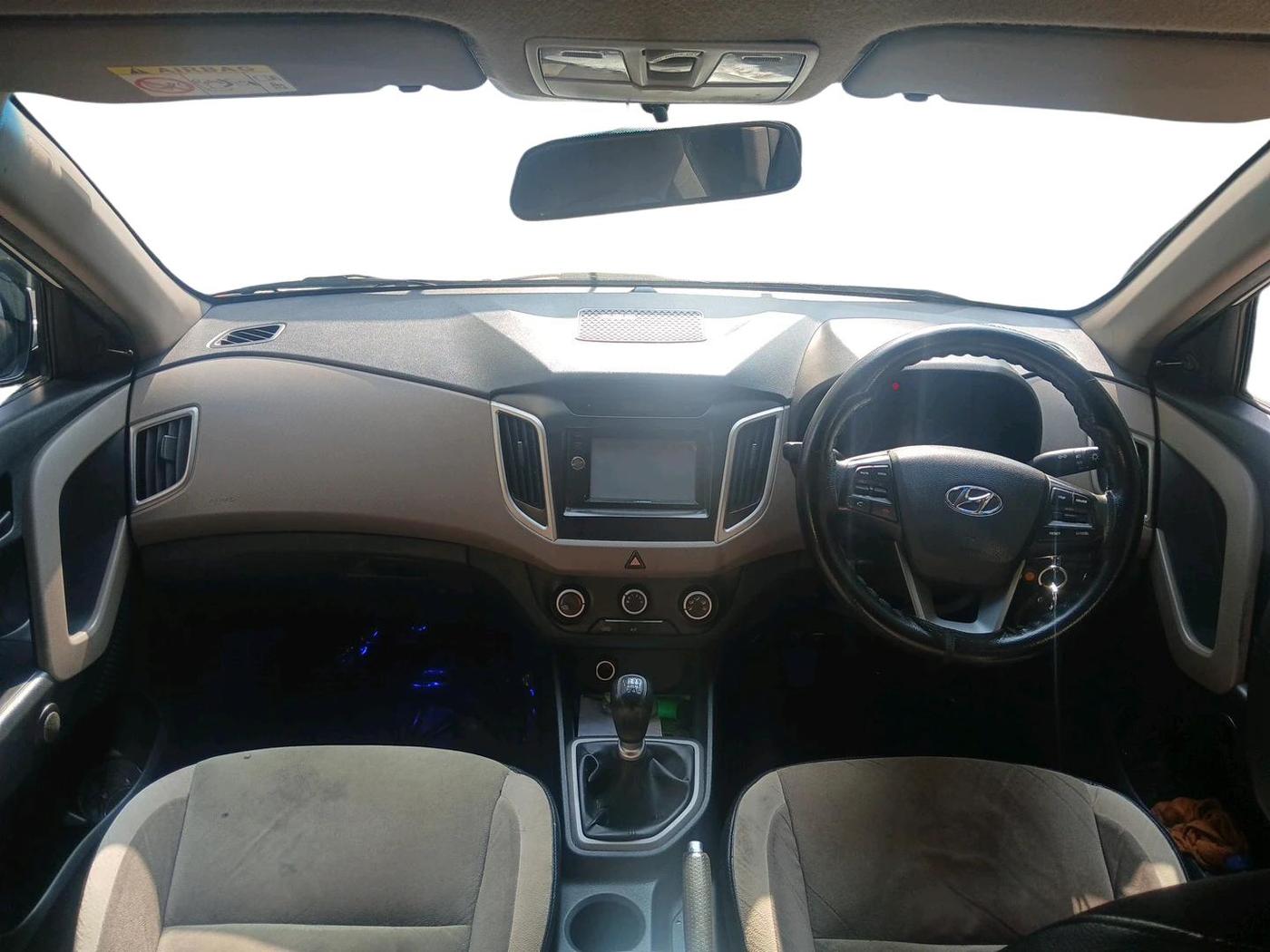 2016 Hyundai Creta BASE 1.6 PETROL, Petrol, Manual, 63,000 km, interior