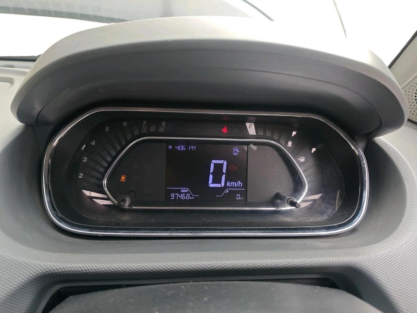 2022 Tata TIGOR XZ CNG, CNG, Manual, 97,468 km, interior