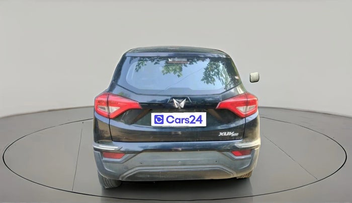 2023 Mahindra XUV300 W4 1.2 PETROL, Petrol, Manual, 1,09,676 km, exterior