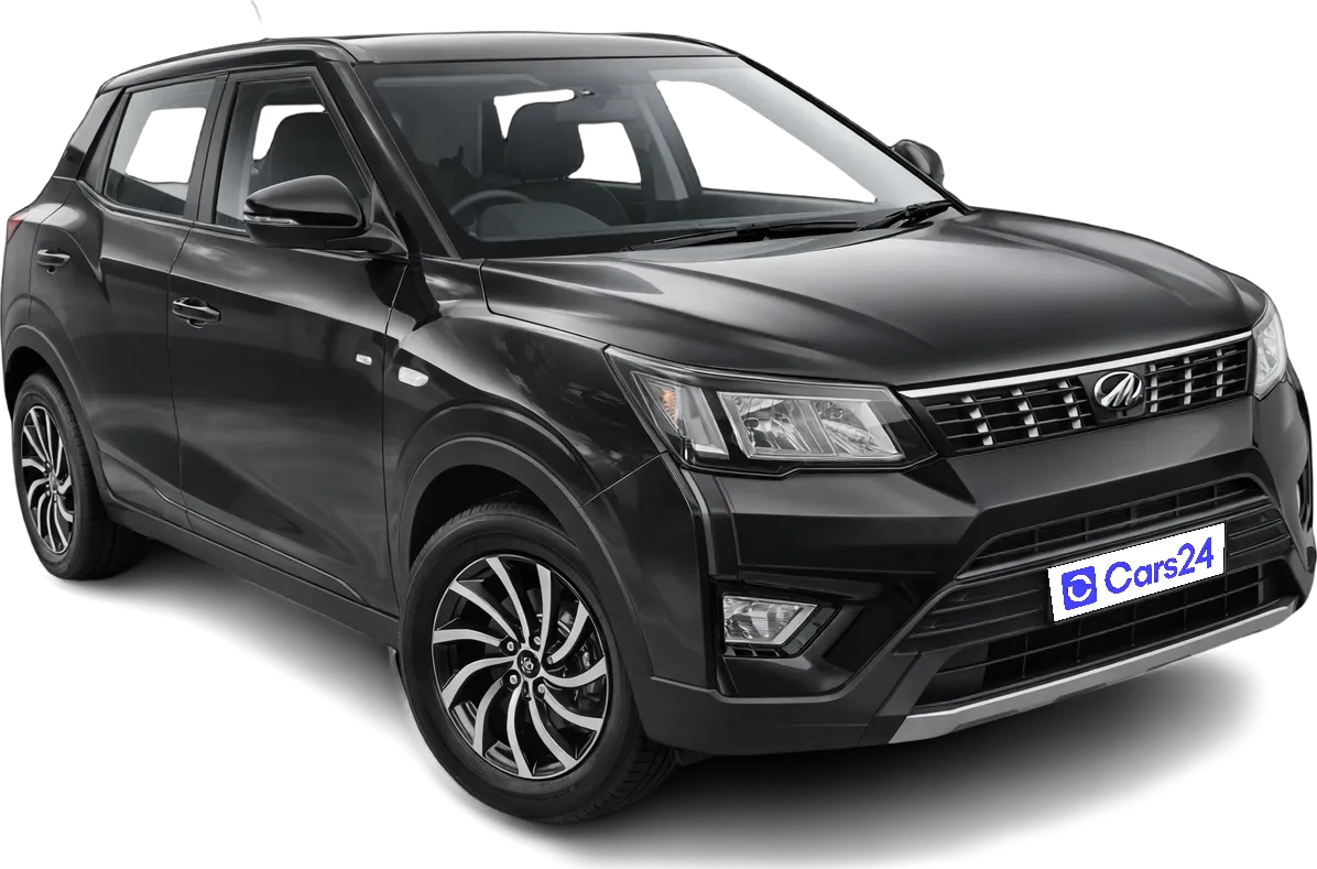 2023 Mahindra XUV300 - SUV - Petrol - Manual - ₹6.80 lakh