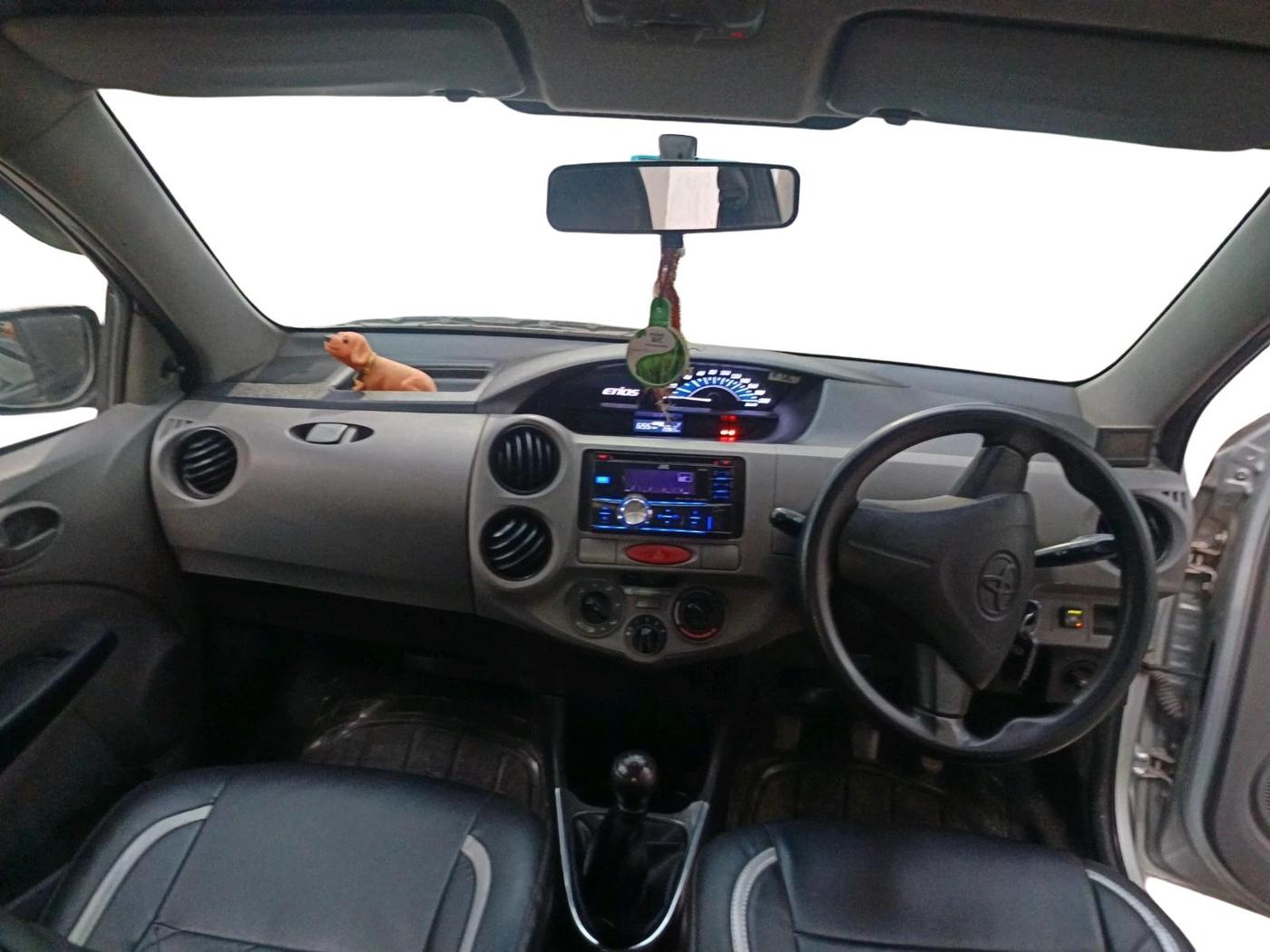2011 Toyota Etios G, CNG, Manual, 20,925 km, interior