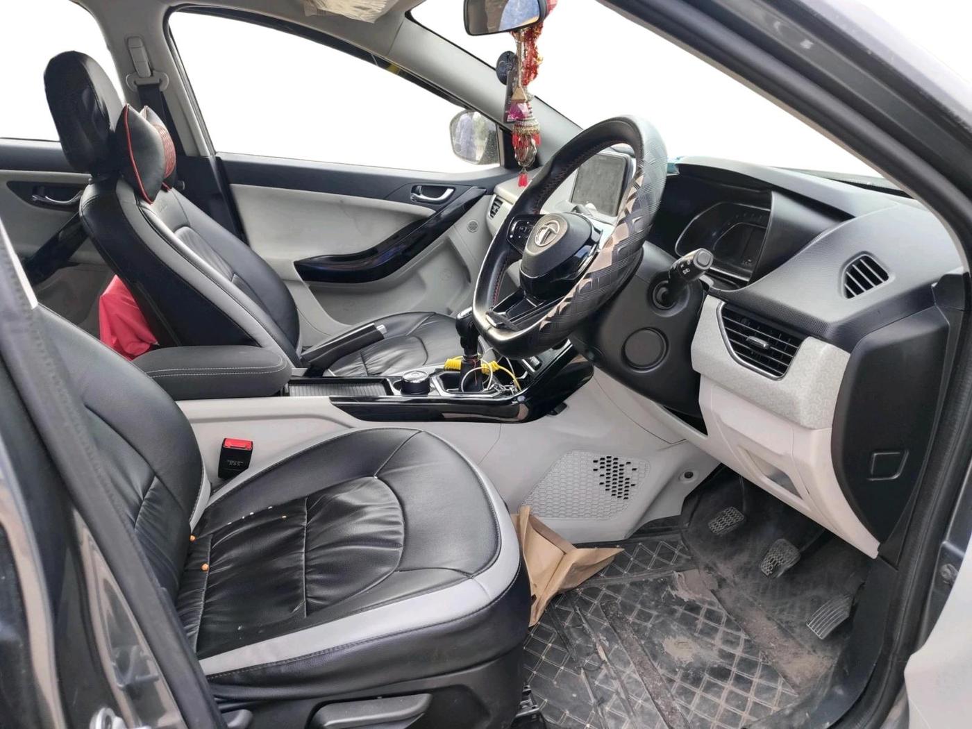 2023 Tata NEXON XZ PLUS PETROL, Petrol, Manual, 51,514 km, interior