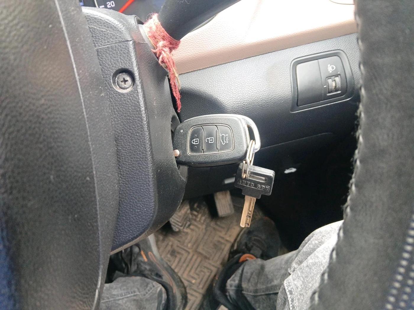 2019 Hyundai Elite i20 MAGNA PLUS 1.2, Petrol, Manual, 1,00,924 km, interior