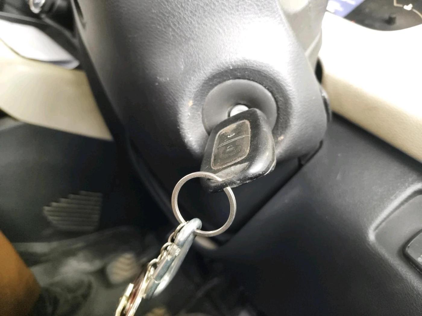 2022 Nissan MAGNITE XL, CNG, Manual, 1,25,205 km, interior