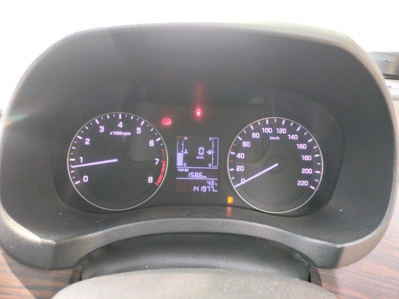 2017 Hyundai Creta E PLUS 1.6 PETROL, CNG, Manual, 1,41,977 km, interior