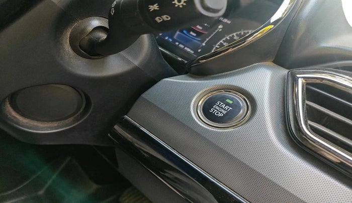 2022 Tata Safari XZA PLUS, Diesel, Automatic, 51,721 km, interior