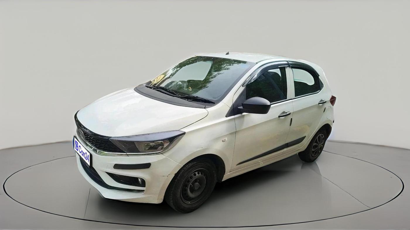 2024 Tata Tiago XE PETROL, Petrol, Manual, 11,348 km, exterior