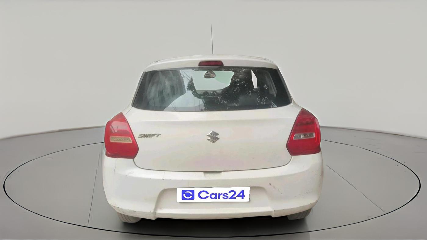 2018 Maruti Swift LXI, CNG, Manual, 98,081 km, exterior