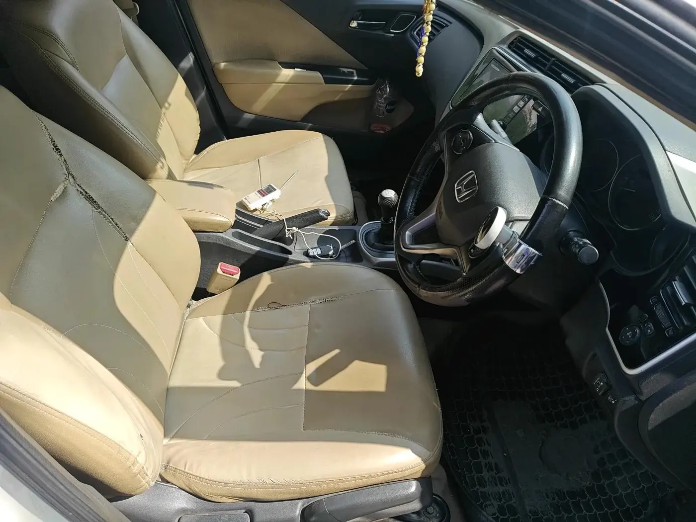 2019 Honda City 1.5L I-VTEC V MT, CNG, Manual, 1,37,718 km, interior