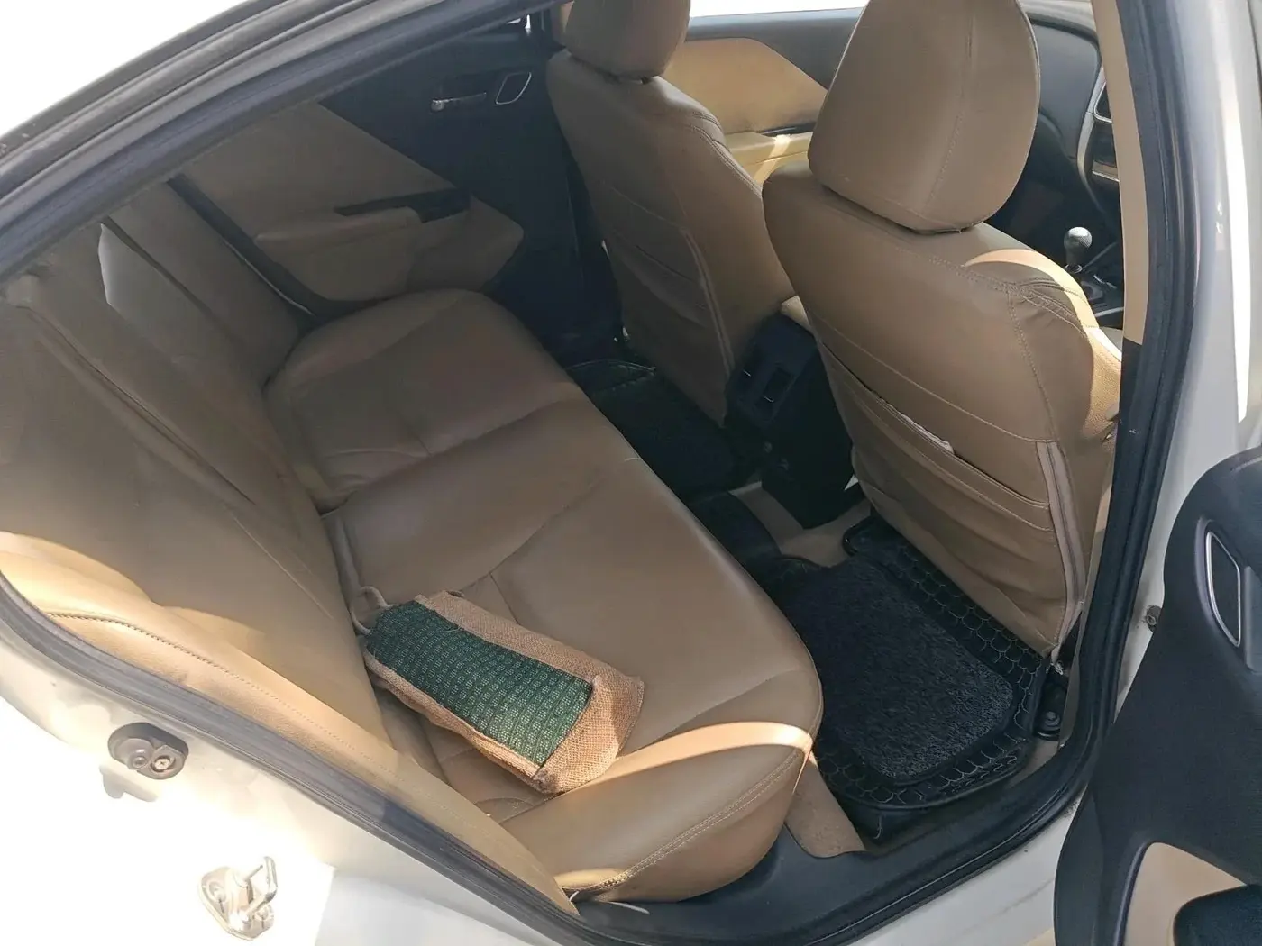 2019 Honda City 1.5L I-VTEC V MT, CNG, Manual, 1,37,718 km, interior