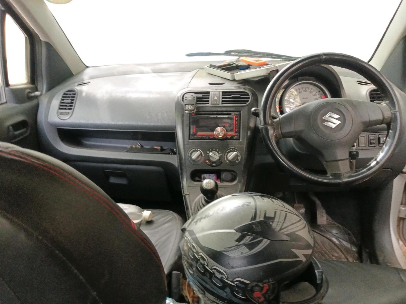 2011 Maruti Ritz LXI, CNG, Manual, 1,02,288 km, interior