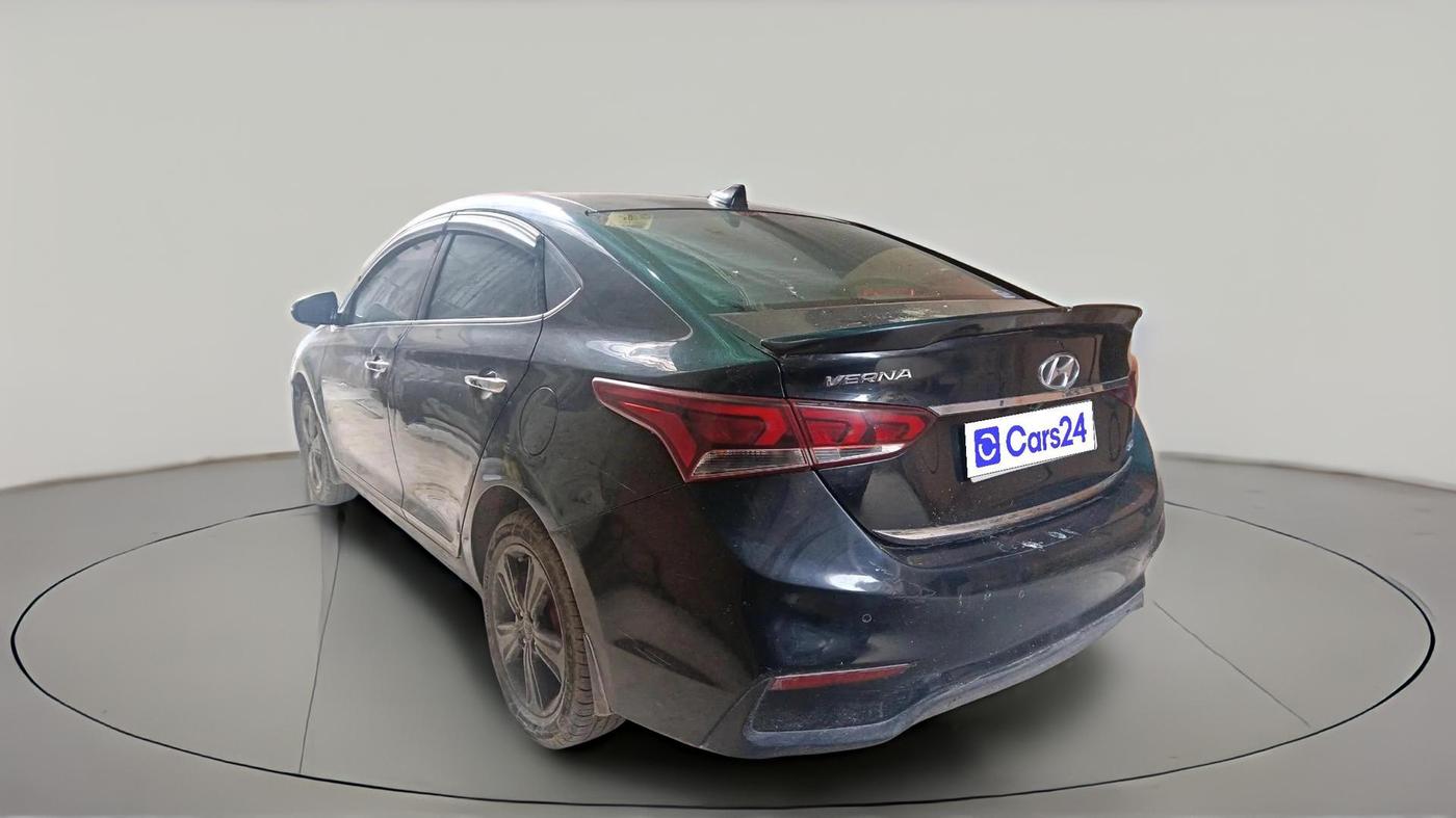 2018 Hyundai Verna 1.6 VTVT SX O, Petrol, Manual, 61,544 km, exterior