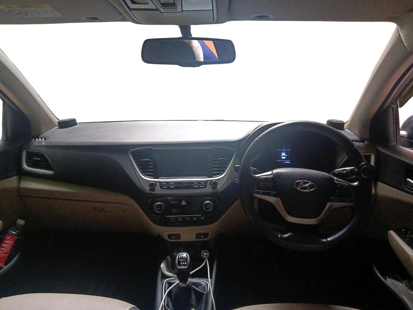 2018 Hyundai Verna 1.6 VTVT SX O, Petrol, Manual, 61,544 km, interior