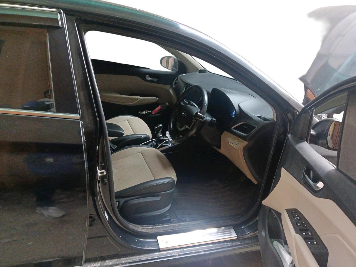2018 Hyundai Verna 1.6 VTVT SX O, Petrol, Manual, 61,544 km, interior