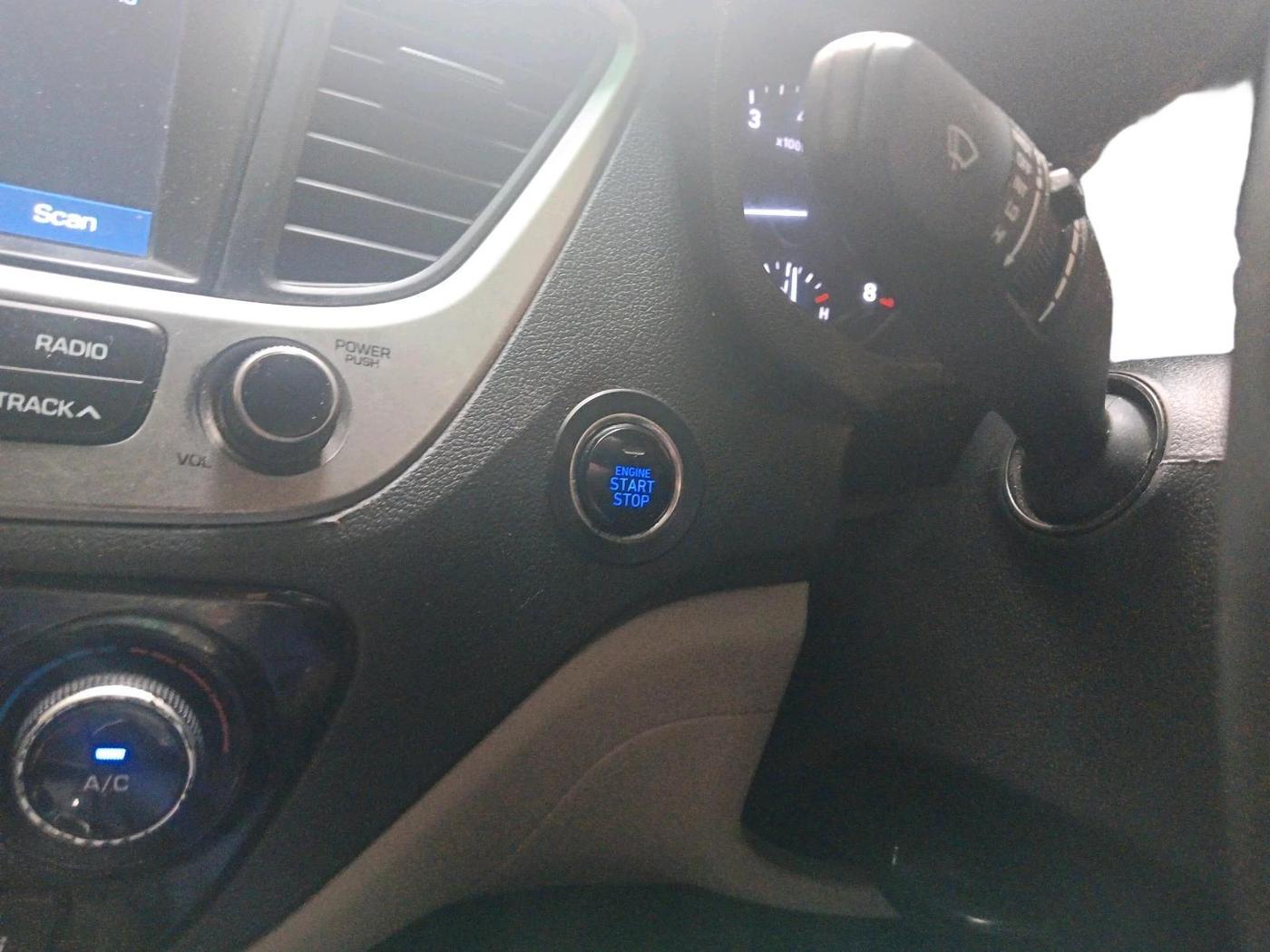 2018 Hyundai Verna 1.6 VTVT SX O, Petrol, Manual, 61,544 km, interior