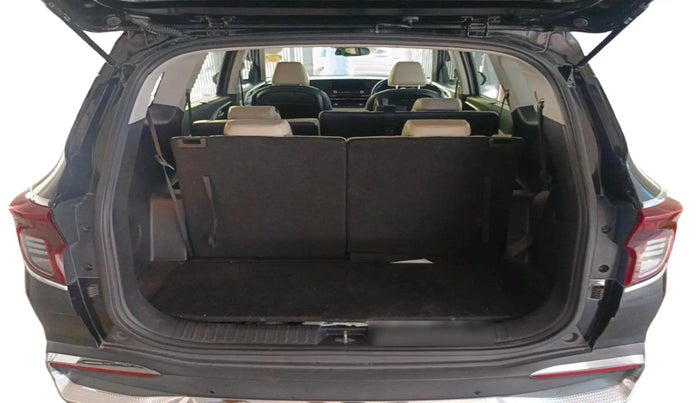 2024 KIA CARENS LUXURY PLUS 1.5 PETROL DCT 7 STR, Petrol, Automatic, 27,778 km, exterior