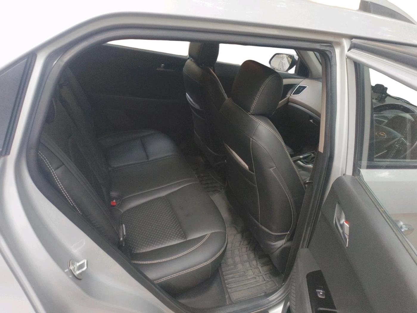 2016 Hyundai Creta SX PLUS AT 1.6 DIESEL, Diesel, Automatic, 1,01,361 km, interior