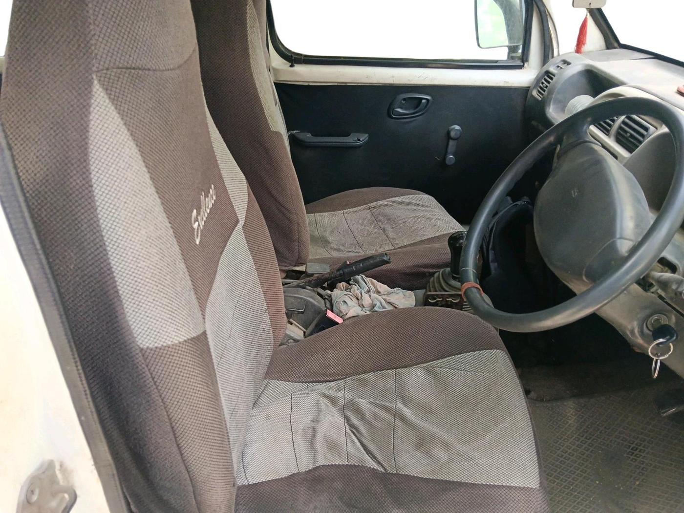 2011 Maruti Eeco 5 STR WITH A/C+HTR CNG, CNG, Manual, 1,30,666 km, interior