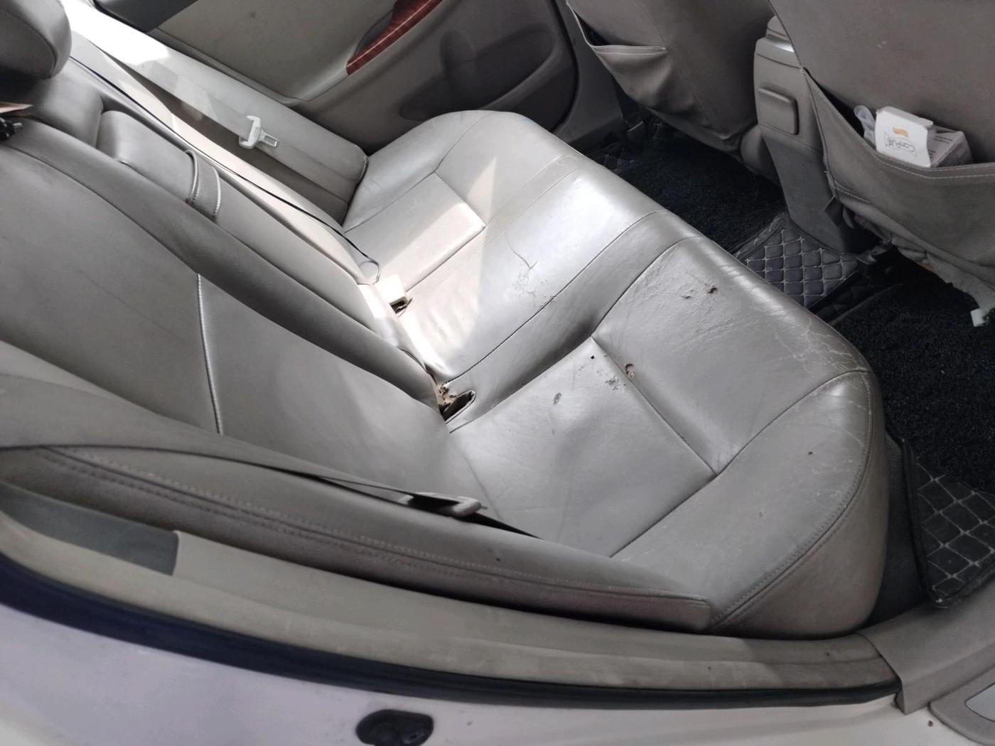 2011 Toyota Corolla Altis G PETROL, CNG, Manual, 1,47,458 km, interior
