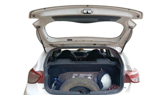 2014 Hyundai Grand i10 SPORTZ 1.2 KAPPA VTVT, CNG, Manual, 57,223 km, exterior