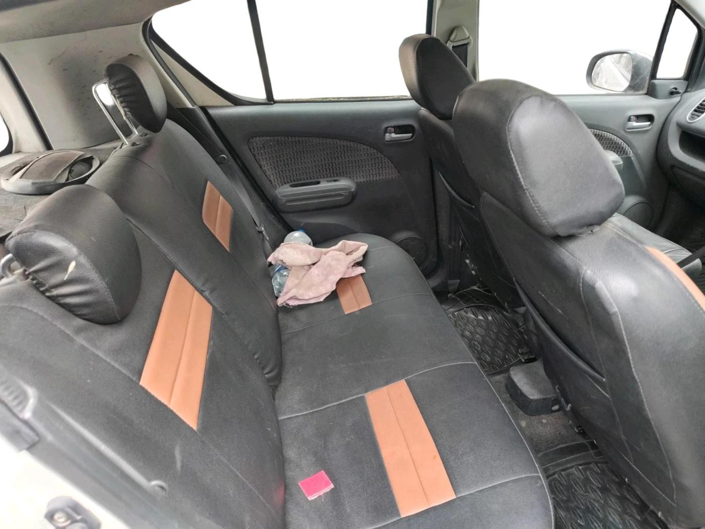 2012 Maruti Ritz VXI, CNG, Manual, 67,300 km, interior