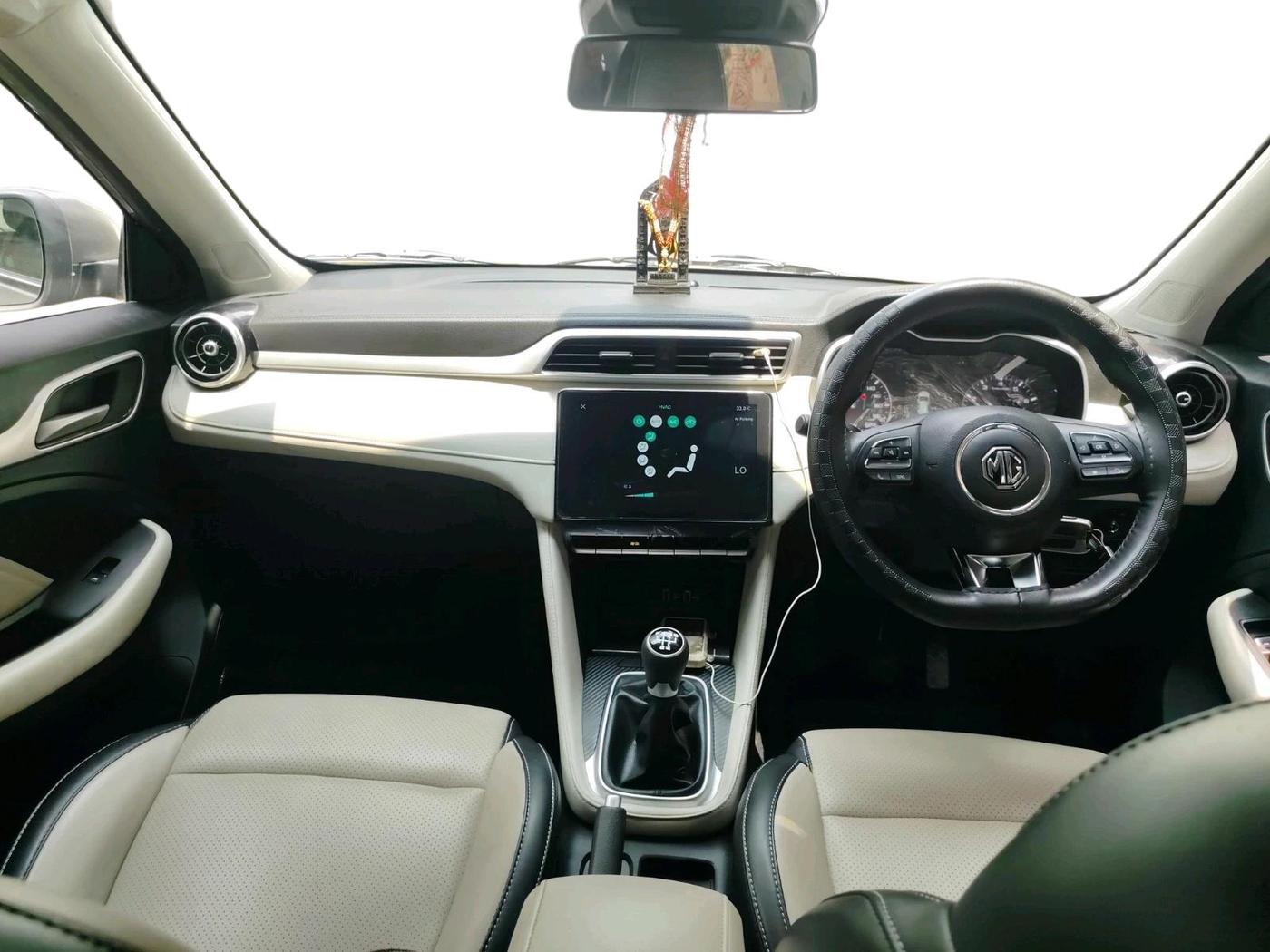 2024 MG ASTOR Sprint 1.5 MT (Ivory), Petrol, Manual, 8,535 km, interior