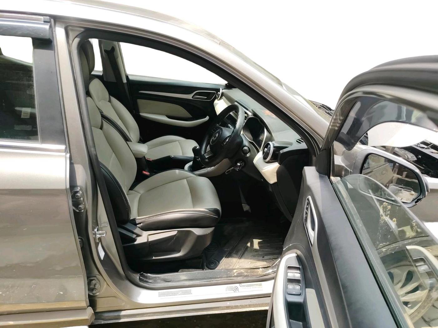 2024 MG ASTOR Sprint 1.5 MT (Ivory), Petrol, Manual, 8,535 km, interior