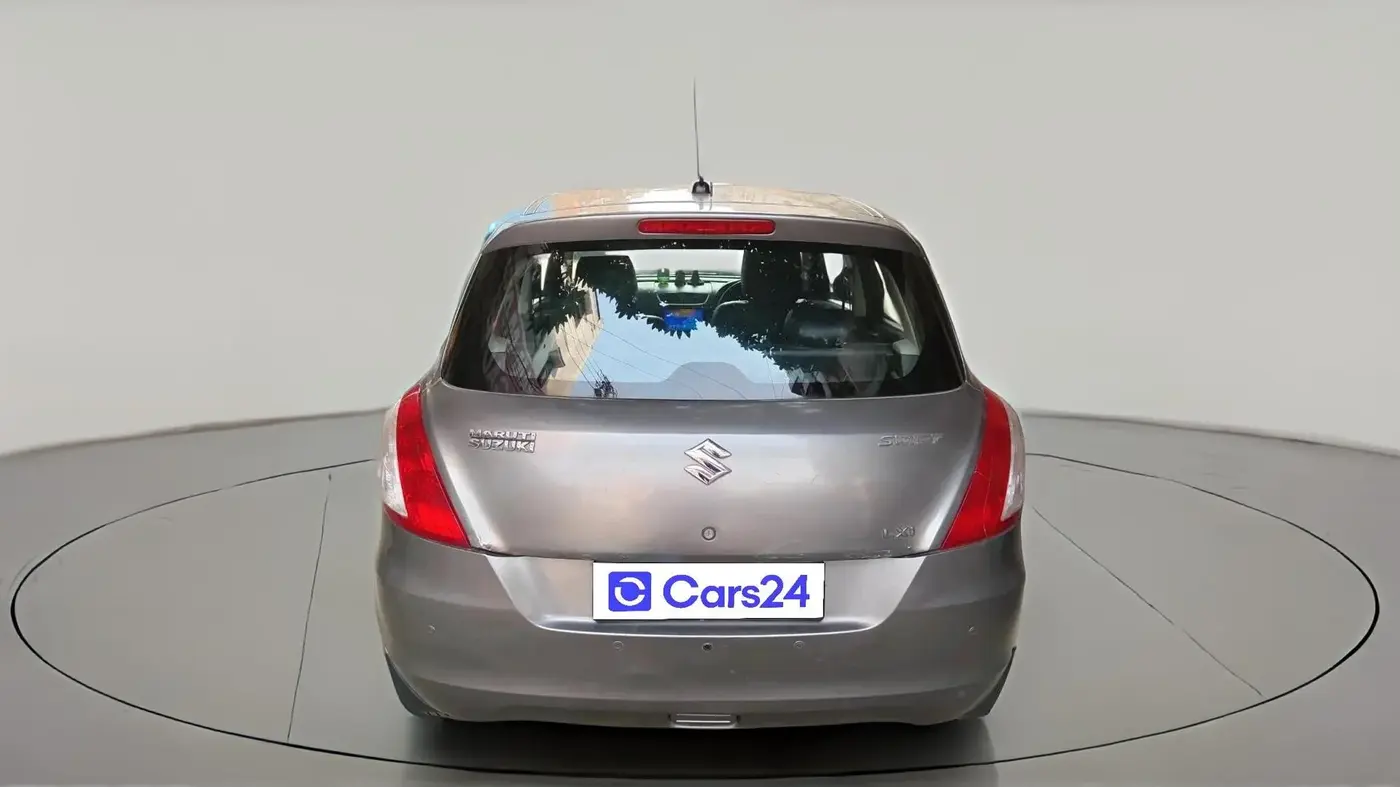 2016 Maruti Swift LXI (O), CNG, Manual, 71,463 km, exterior