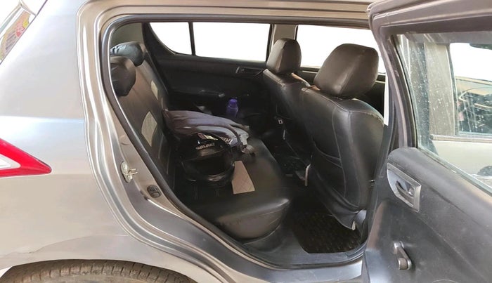 2016 Maruti Swift LXI (O), CNG, Manual, 71,463 km, interior