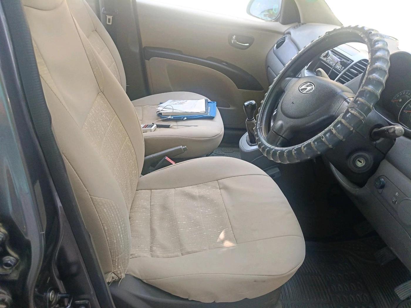 2011 Hyundai i10 MAGNA 1.2, CNG, Manual, 50,002 km, interior