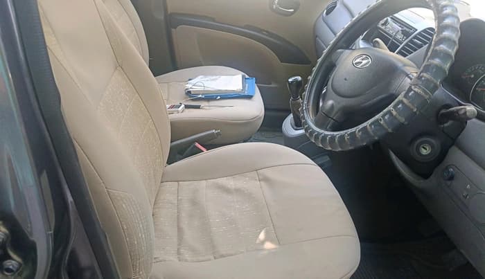 2011 Hyundai i10 MAGNA 1.2, CNG, Manual, 50,002 km, interior