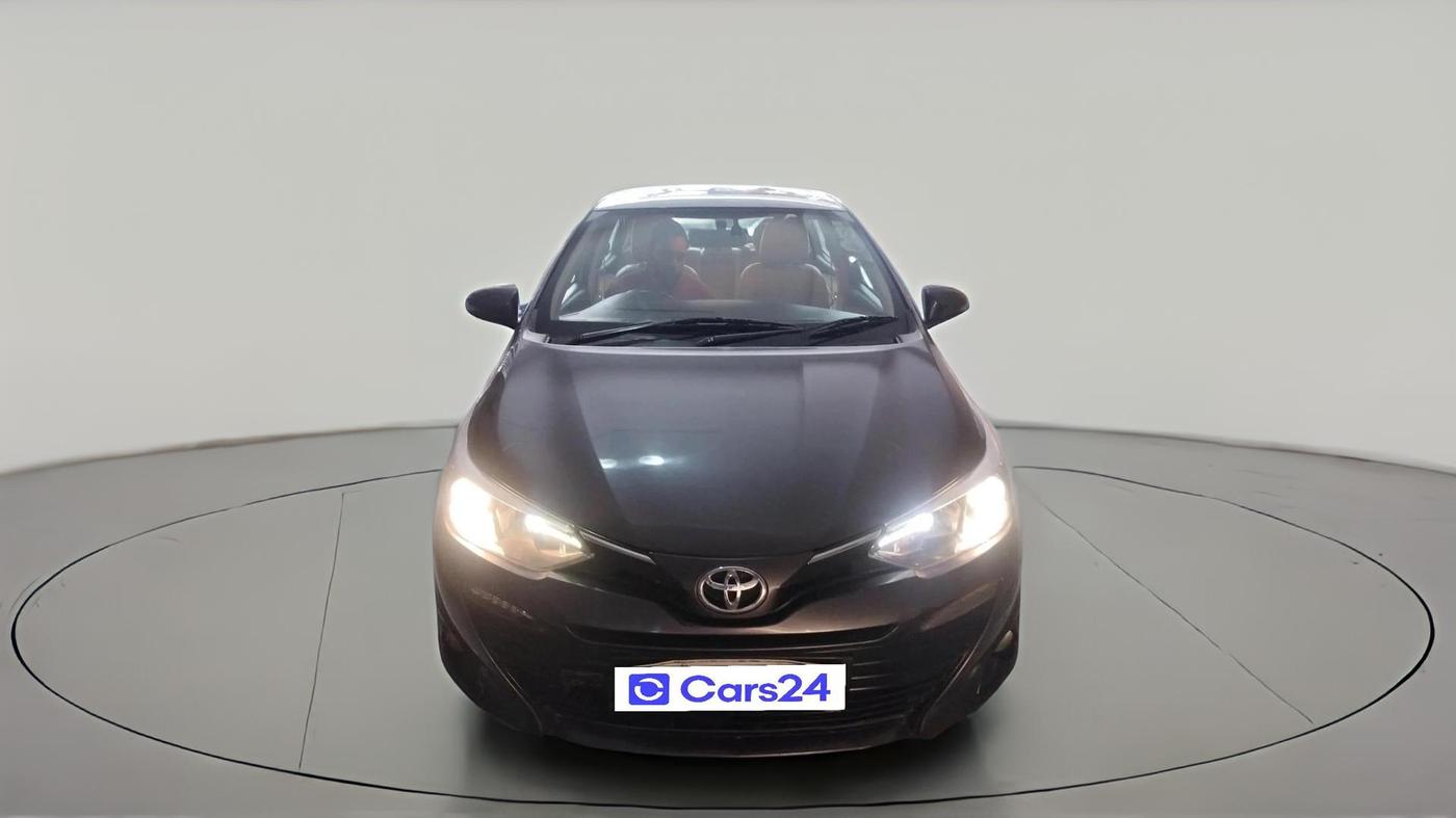 2018 Toyota YARIS VX CVT, Petrol, Automatic, 70,027 km, exterior