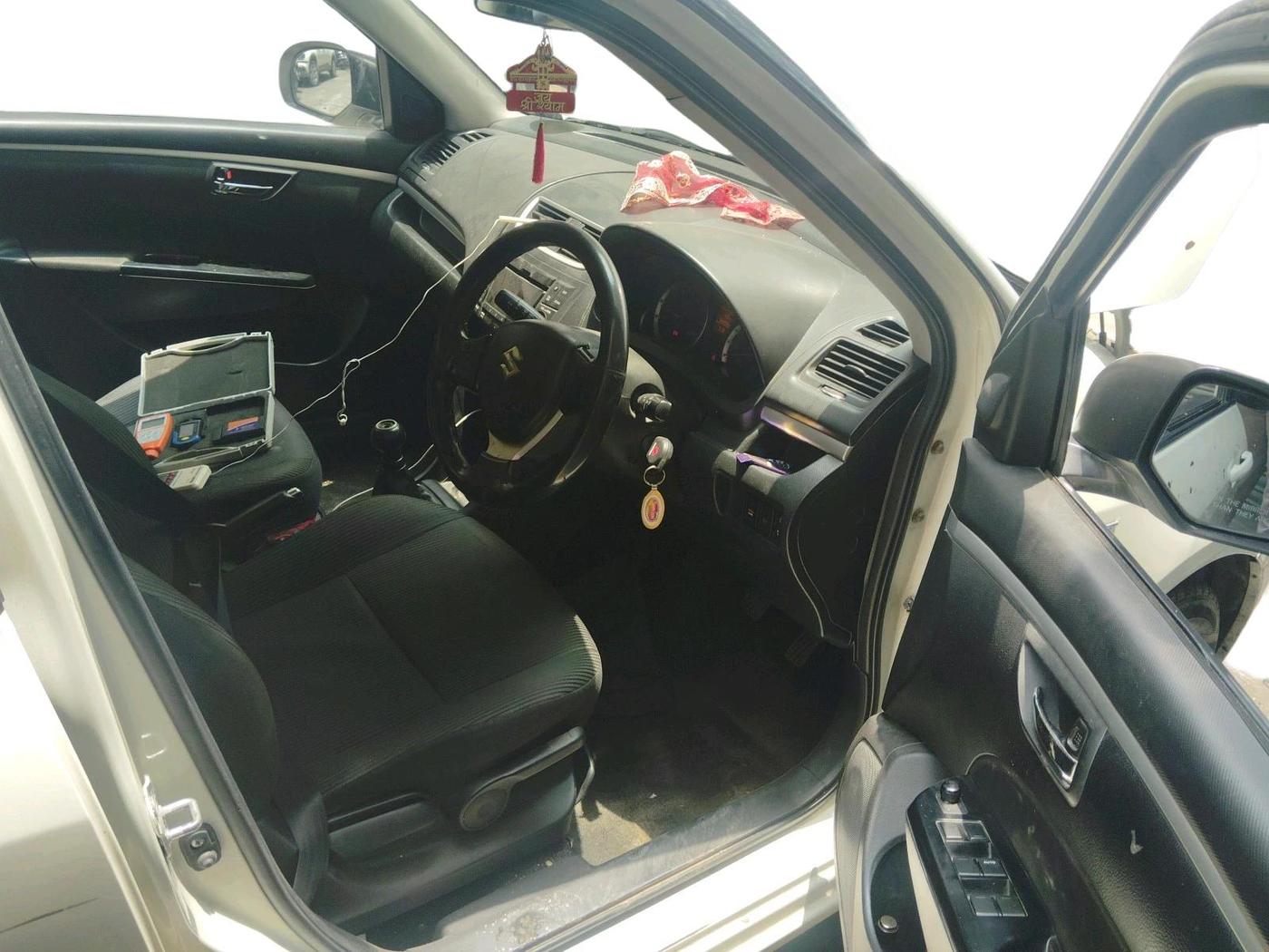 2012 Maruti Swift ZXI, Petrol, Manual, 58,298 km, interior