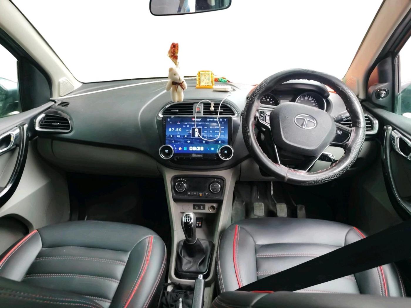 2018 Tata Tiago XZ PLUS PETROL, Petrol, Manual, 56,997 km, interior