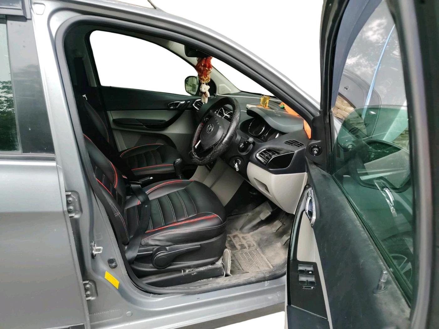 2018 Tata Tiago XZ PLUS PETROL, Petrol, Manual, 56,997 km, interior