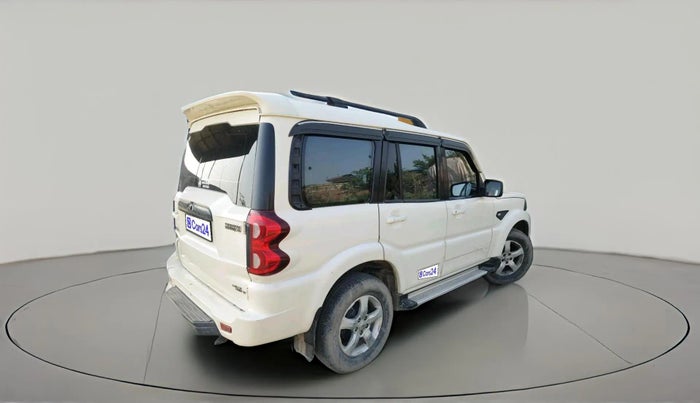 2018 Mahindra Scorpio S5, Diesel, Manual, 90,146 km, exterior