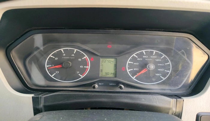 2018 Mahindra Scorpio S5, Diesel, Manual, 90,146 km, interior
