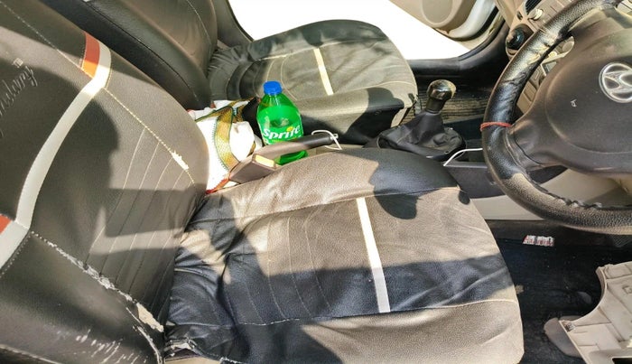 2011 Hyundai i20 MAGNA 1.2, CNG, Manual, 1,44,615 km, interior