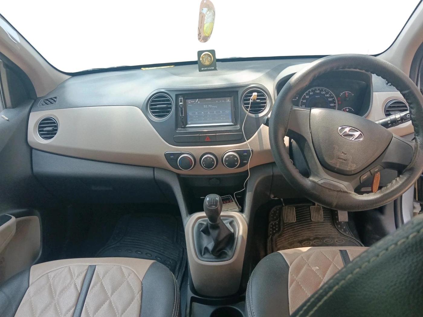 2017 Hyundai Grand i10 MAGNA 1.2 KAPPA VTVT, Petrol, Manual, 16,121 km, interior