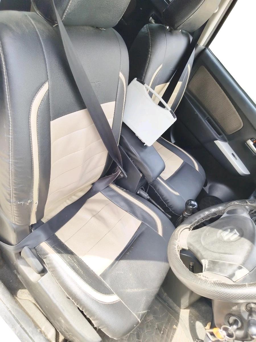 2013 Maruti Wagon R 1.0 LXI, CNG, Manual, 98,984 km, interior