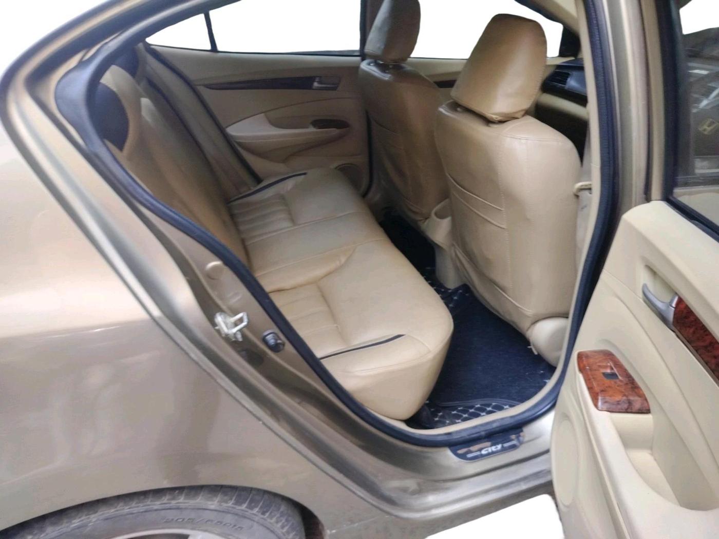 2011 Honda City 1.5L I-VTEC V AT, CNG, Automatic, 1,47,641 km, interior